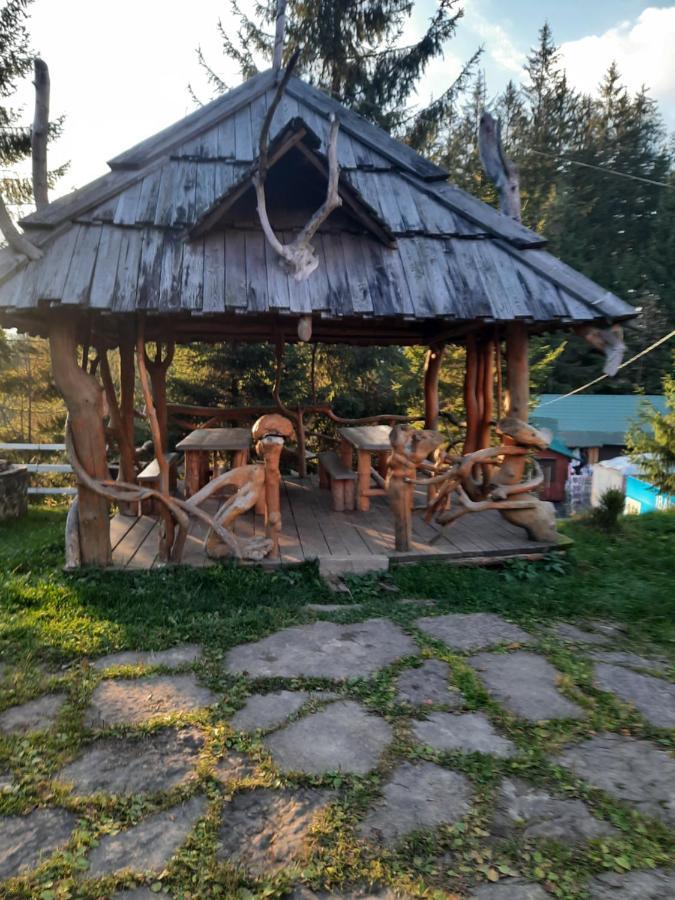 Hotel Bartka Yablunytsya Exterior photo