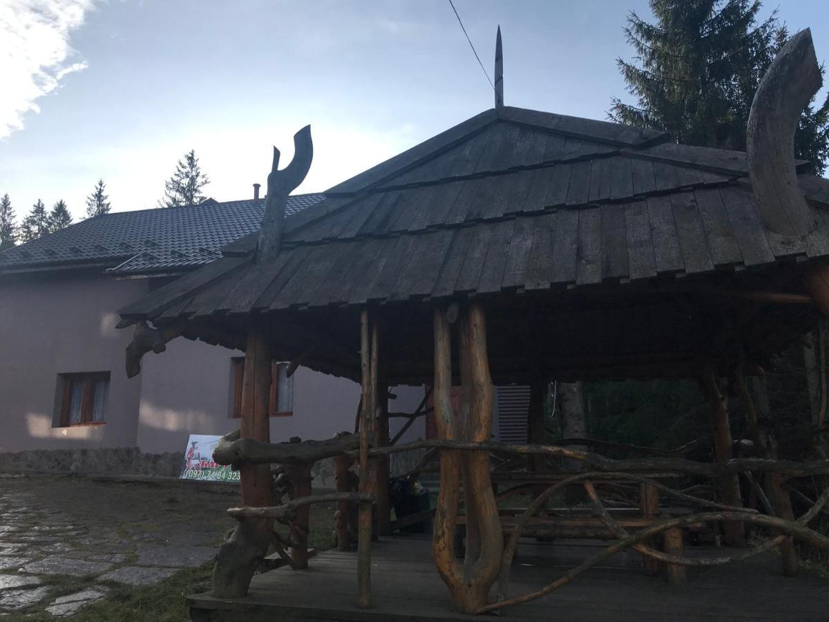 Hotel Bartka Yablunytsya Exterior photo